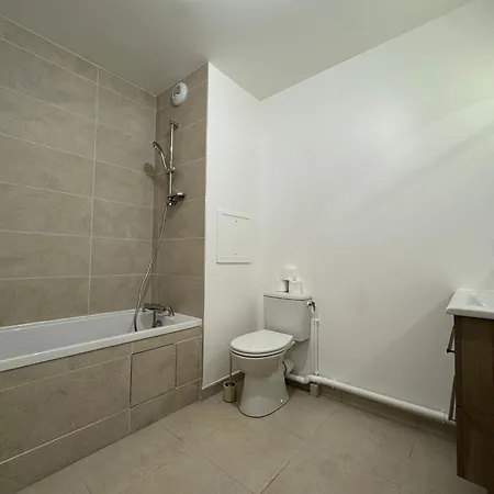 Διαμέρισμα Charmant Logement Malakoff